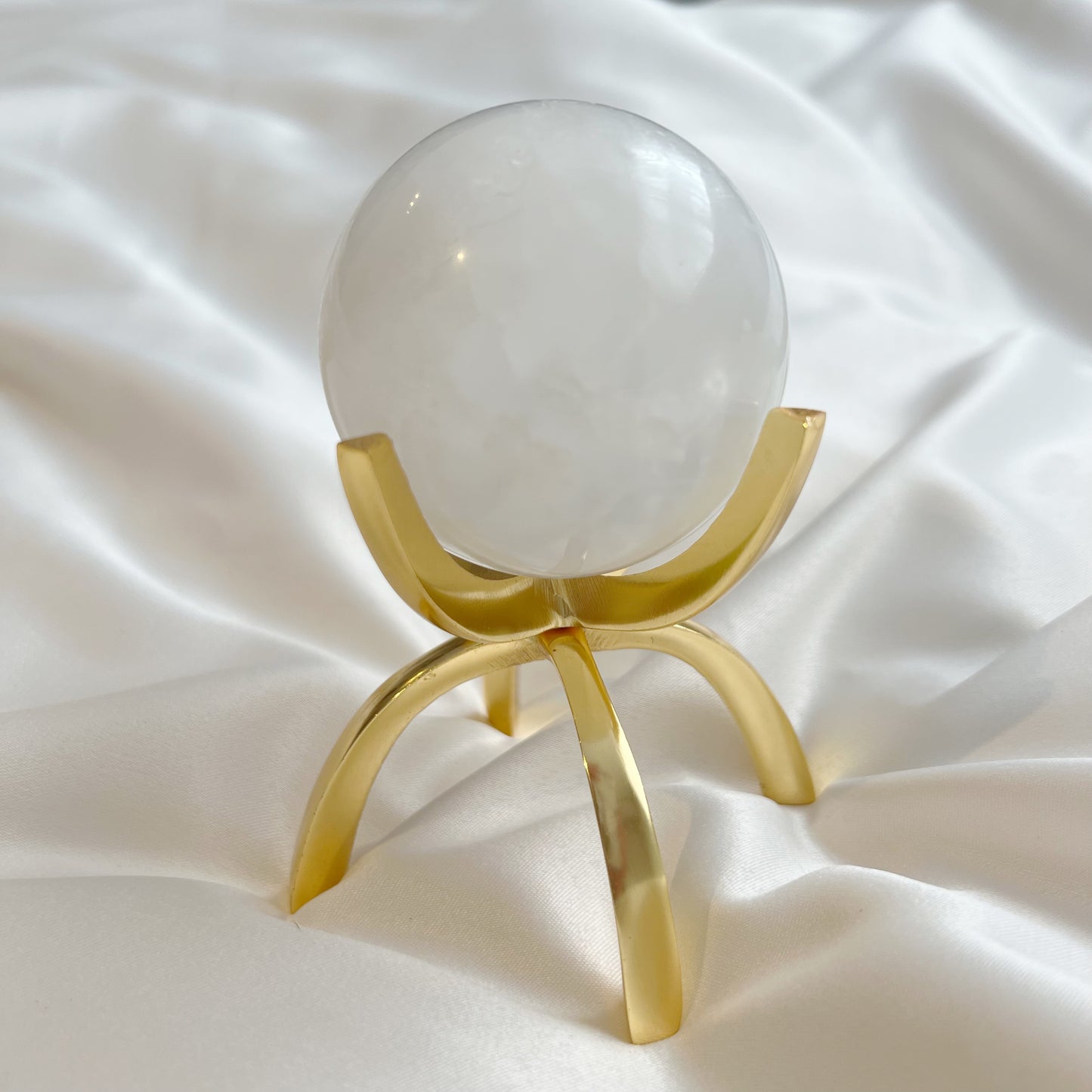 Brass Claw Sphere Stand